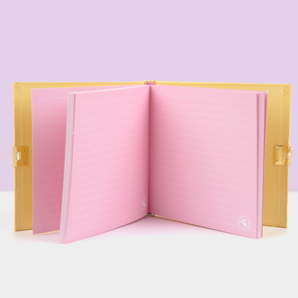 studio-pets-dagboek-met-slotje-geel-en-roze-binnenkant roze binnenkant geel Studio Pets dagboek voor kinderen met slotje en afbeelding Franse bulldog
