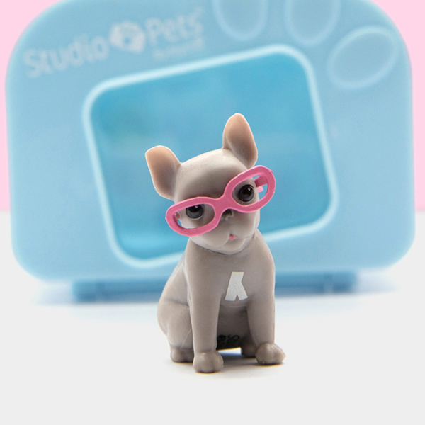 Studio Pets speelgoed figurine Franse bulldog Shady met koffer