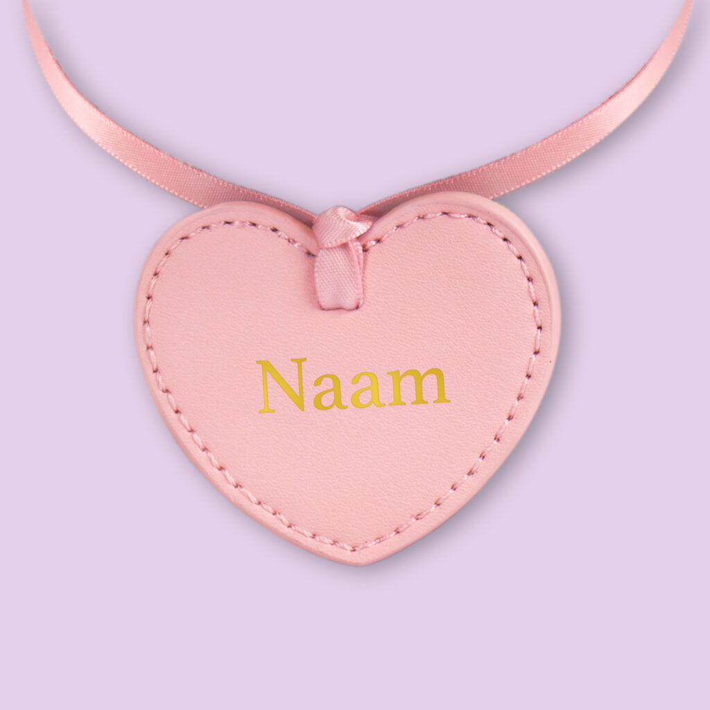 studio-pets-PU-roze-hart-met-naam-gepersonaliseerd-cadeau