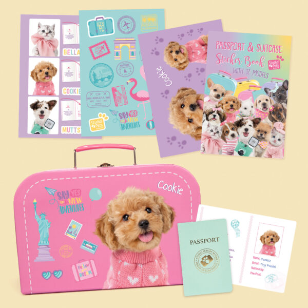studio-pets-toy-poedel-cookie-puppy-pluche-knuffel-23cm-met-koffer-sickeboek-paspoort-set
